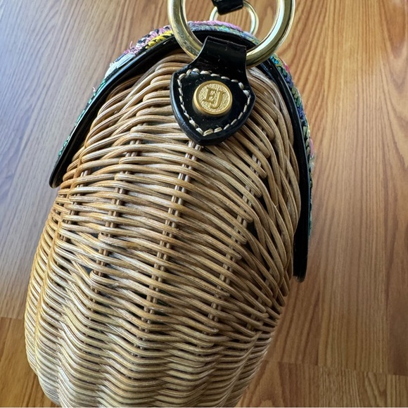 Eric Javits Wicker Bag Frog Print Embroidery - Picture 9 of 17